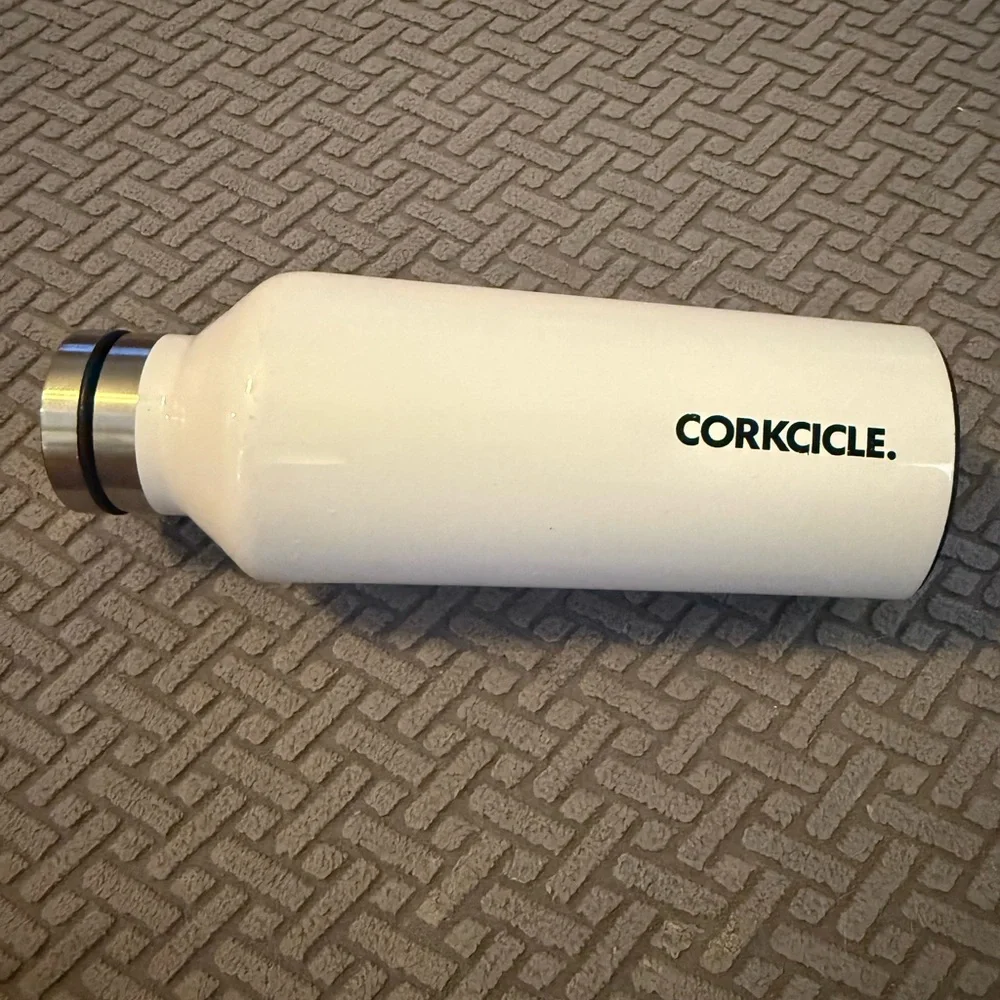 Corkcicle Classic White Metal Bottle - Picture 1 of 5